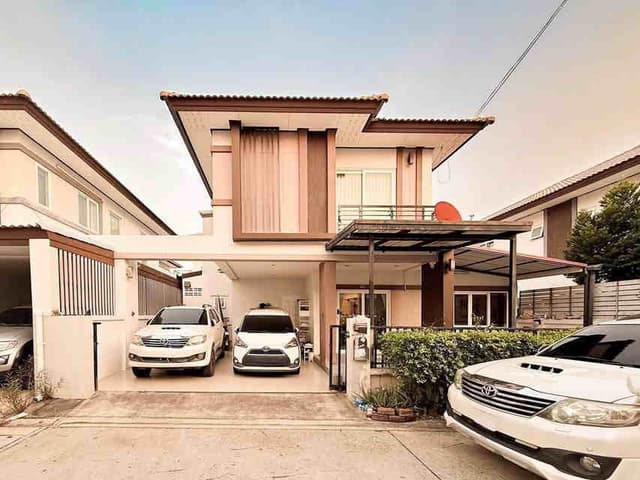 H1188 ขายบ้านเดี่ยว 2 ชั้น 3 ห้องนอน พร้อมเข้าอยู่ ทำเลดีในหมู่บ้าน พัทยา