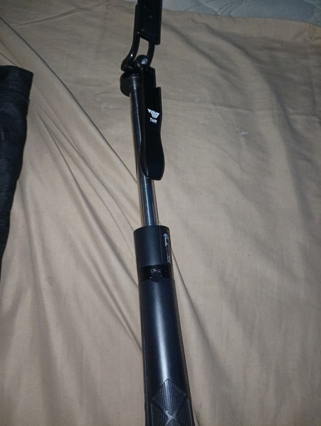 Portable tripod and selfie stick, TNW L16
