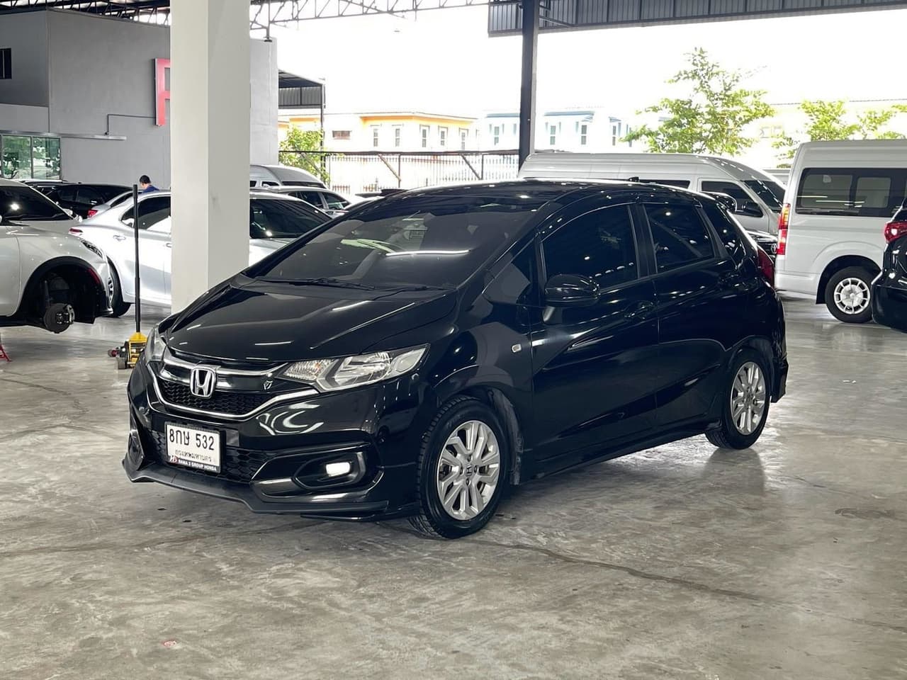 Honda Jazz 1.5V+ 2019 AT Black