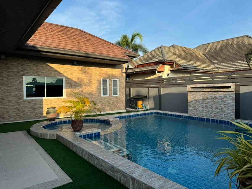 PV1 Pool Villa House for Sale, Newly Renovated, 3 Bedrooms, Sold with Tenant, Huai Yai, Chonburi