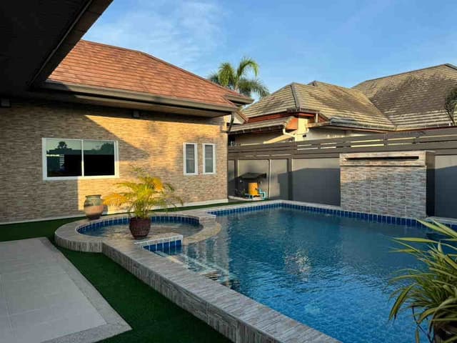 PV1 Pool Villa House for Sale, Newly Renovated, 3 Bedrooms, Sold with Tenant, Huai Yai, Chonburi