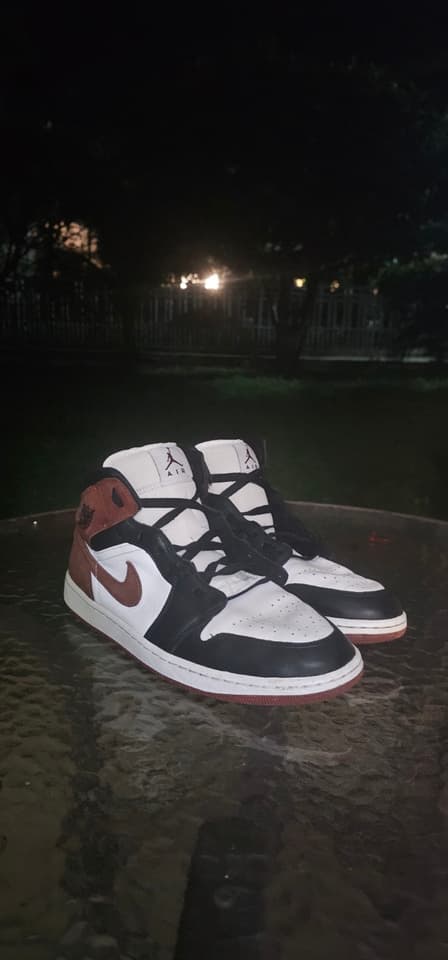 Original Nike Jordans sneakers black/white&brown