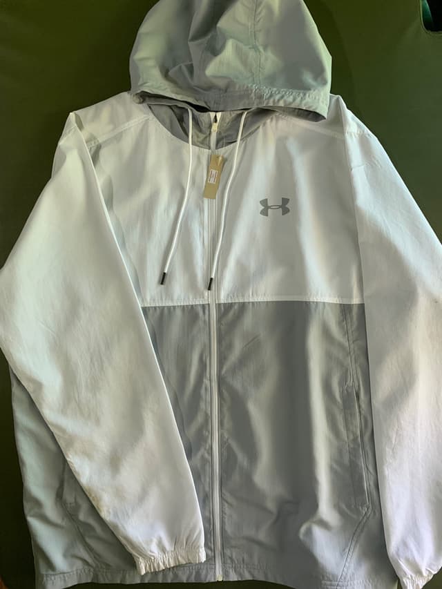 Under Armour parachute fabric jacket, gray and white, used, size XXL