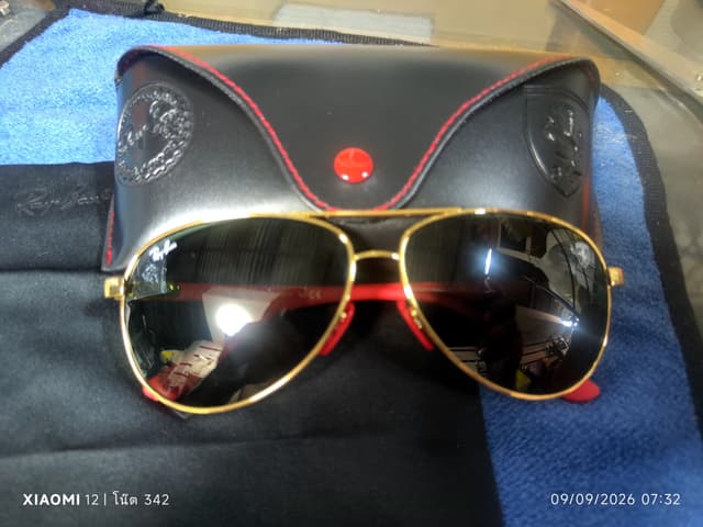 Солнцезащитные очки RayBan X Scuderia Ferrari, модель RB8313-M