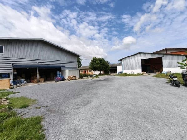 F5518 Warehouse with office for sale/rent in Nong Kham, Si Racha, on 2 rai of land