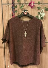 เสื้อบลูส์แขนสั้นทรง Oversized โทนสี แดงอมม่วง - image blurred placeholder