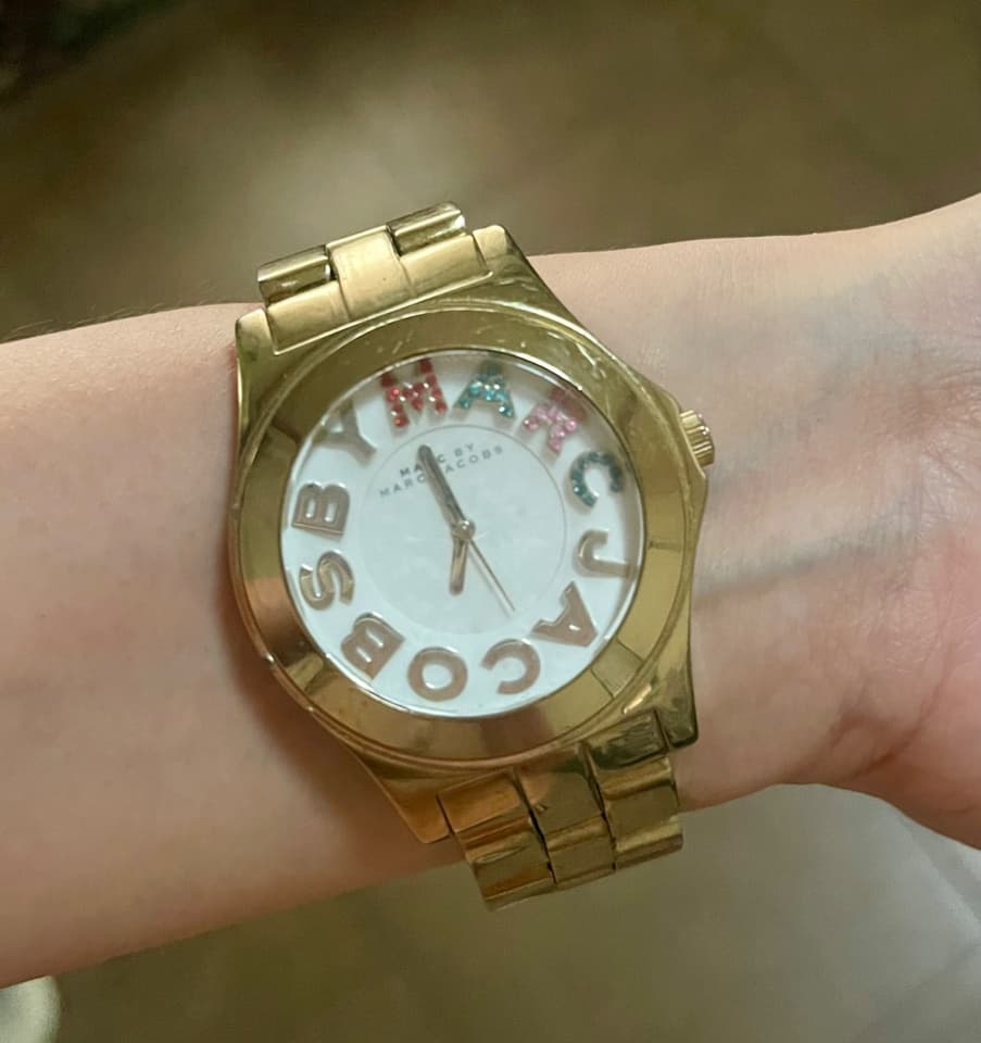 Оригинальные золотые часы Marc Jacobs