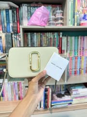 MARC JACOBS THE SNAPSHOT Shoulder Bag KHAKI MULTI - image blurred placeholder