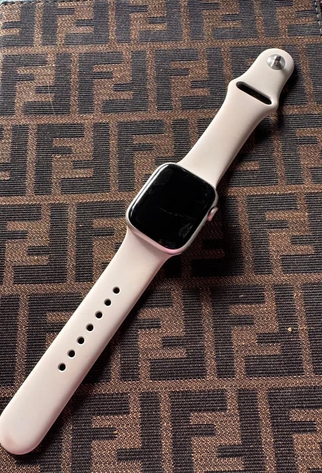 Apple watch series 8