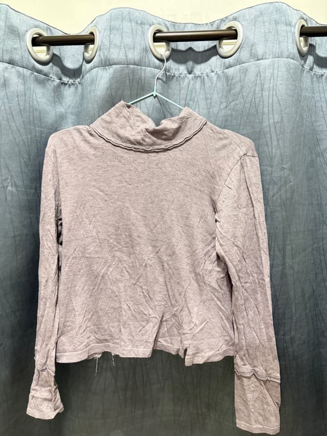 Gray Fitted Long-Sleeve Shirt