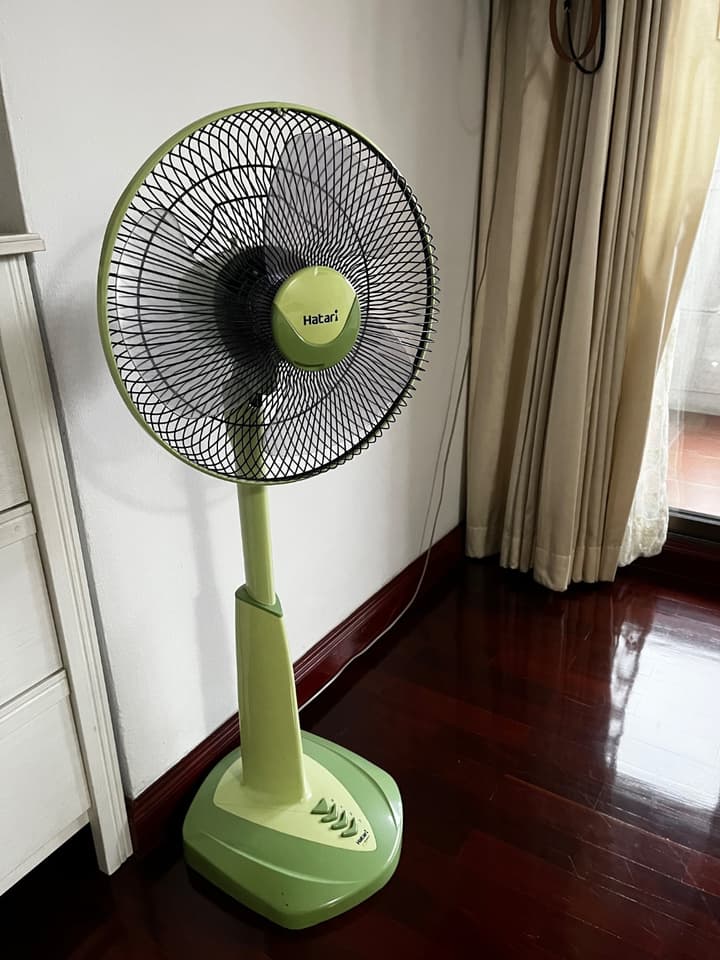 พัดลมตั้งพื้น Hatari