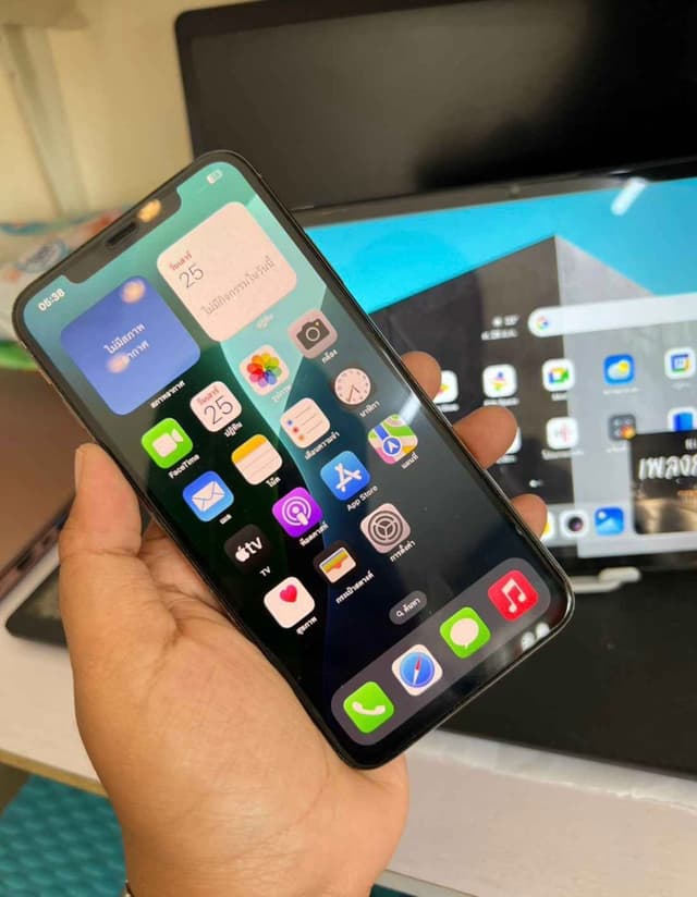 iPhone XS MAX, 100% Battery