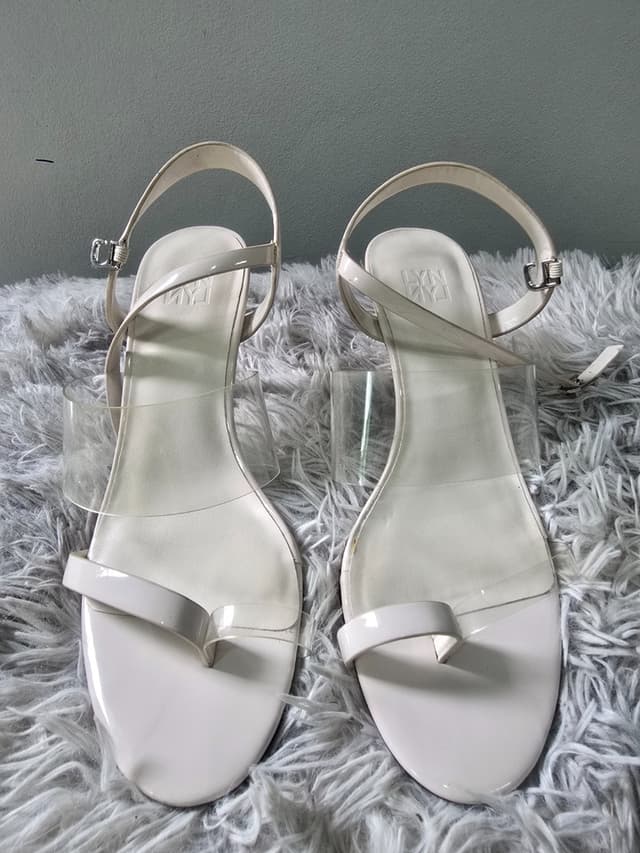 LYN Micah Heels Shoes (Ivory)