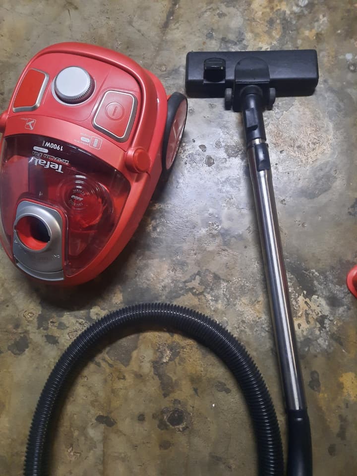 เครื่องดูดฝุ่น Tefal Compacteo Ergo Cyclonic 1,900W รุ่น TW535388 / VC61PE0