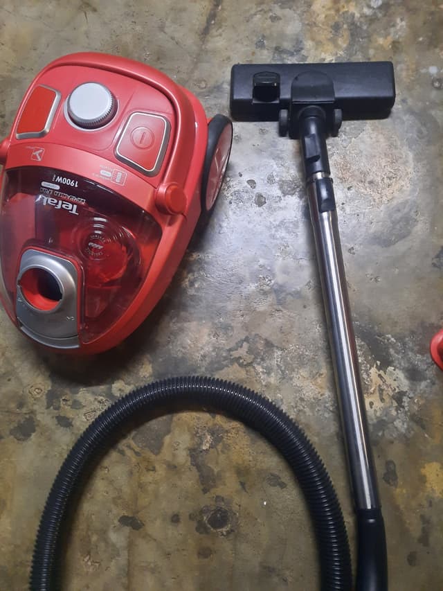 เครื่องดูดฝุ่น Tefal Compacteo Ergo Cyclonic 1,900W รุ่น TW535388 / VC61PE0