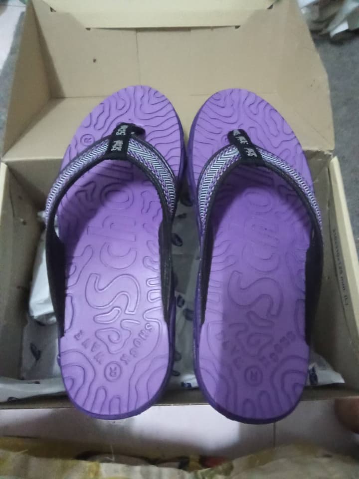 scholl Brazillian II flip-flop sandals, size 40, available in 2 colors