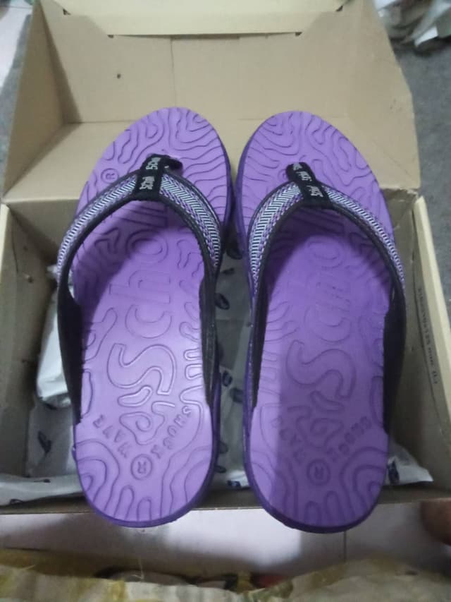 scholl Brazillian II flip-flop sandals, size 40, available in 2 colors