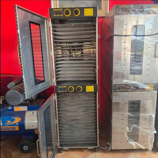 32-Tray Hot Air Oven SGE ECO Model, 2-Chamber System with Independently Adjustable Temperatures, Fast and Uniform Drying