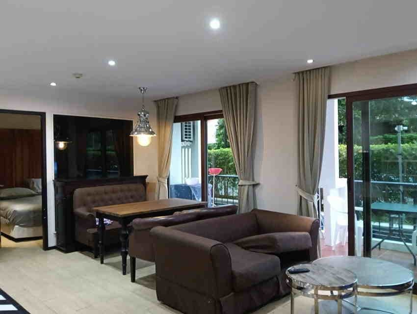 C1493 Venetian Signature Condo Resort Pattaya 2-Bedroom Condo Next to Pool