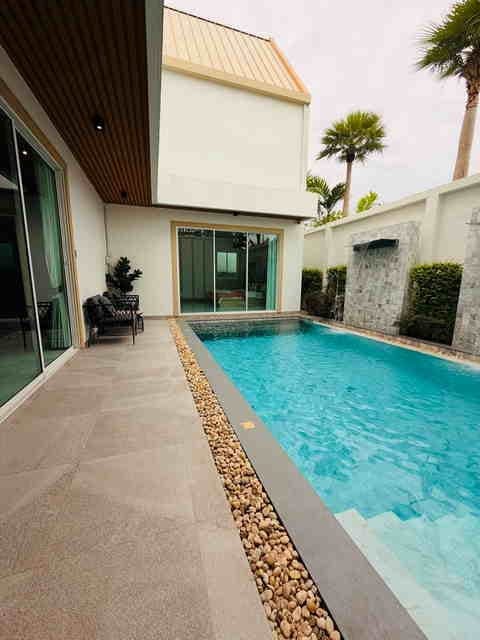 PV13 Rental Pool Villa, MUJI-Style “Narita” — Elegant, Warm Japanese Style