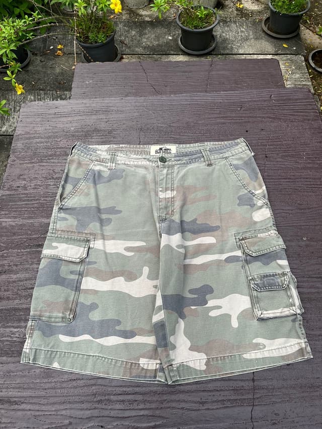 OLD MILL Three-Quarter-Length Camouflage Pants
