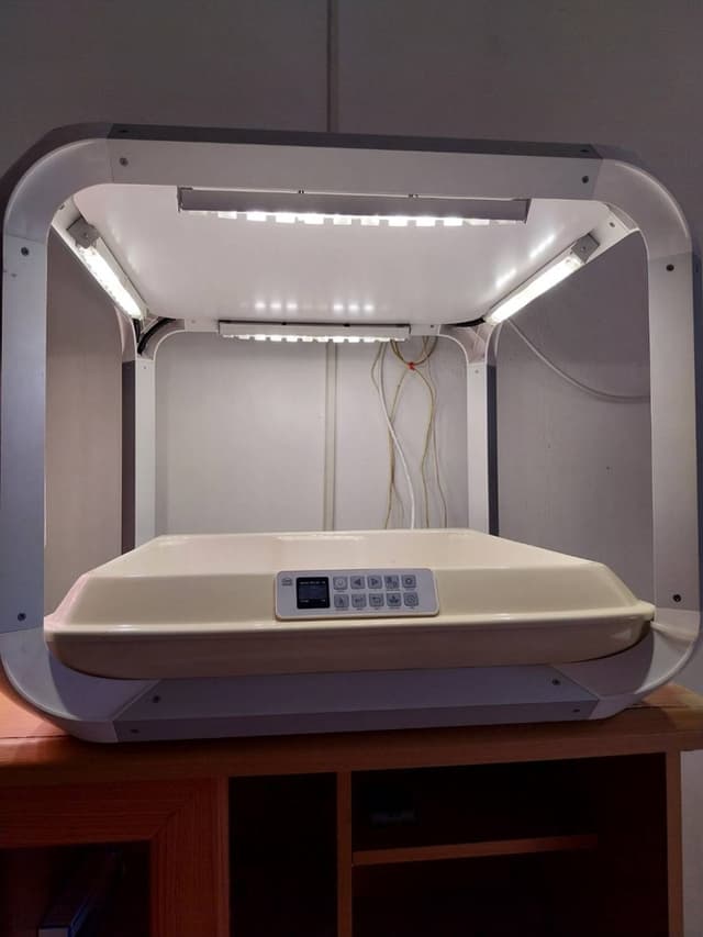 LED Grow Light Cabinet for Plants/Flowers