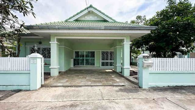 H717 Single-Storey Corner Detached House for Rent in Chalita 2 Village, Near an International School