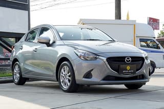 MAZDA 2 HIGH SEDAN 1.3 AT 2015 - image blurred placeholder
