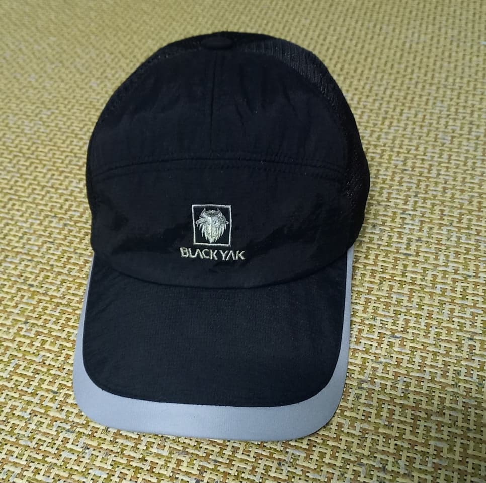 หมวก BLACKYAK