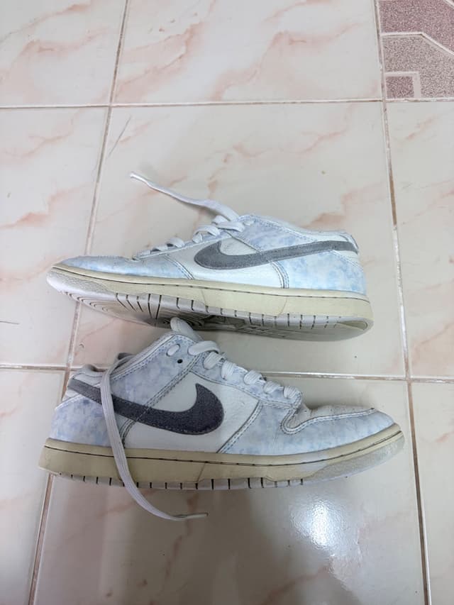 Genuine Used Nike Sneakers, Size 40