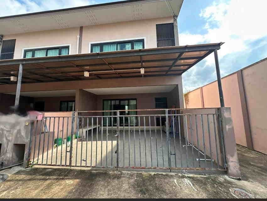TH45 Townhouse for Rent, The Lake, Huai Yai, 3 Bedrooms