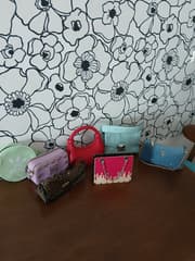 7 Women bags, Bundle sale - image blurred placeholder
