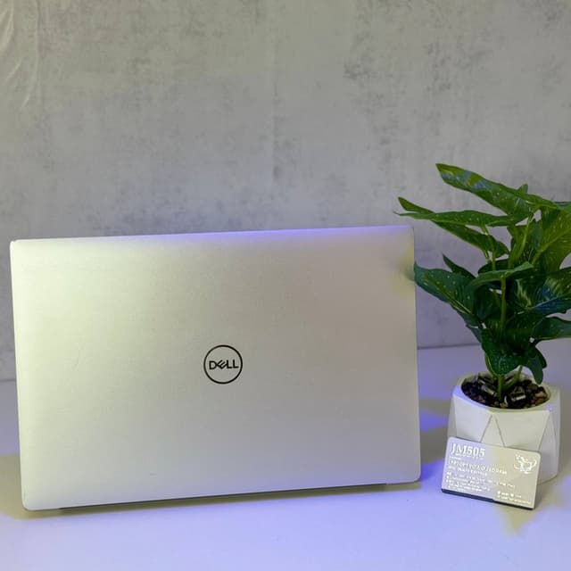 [2nd Hand] Dell Precision 5540 — Core i7 9th Gen/32GB RAM/ 512GB SSD/15.6” FHD