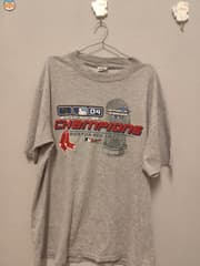Vintage Boston Red Sox 2004 WS Champs Men's Gray Graphic Logo T-Shirt, XL - image blurred placeholder