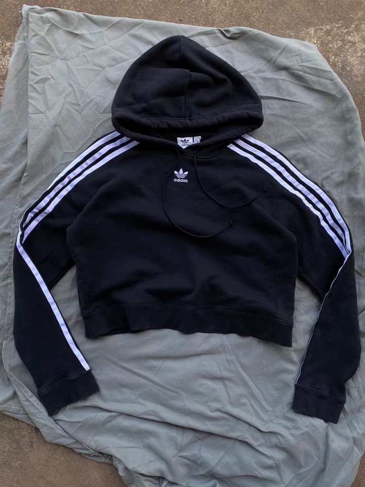 adidas women's, chest 20, length 18
