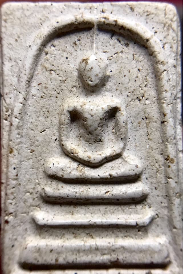 Phra Somdej Wat Rakang Amulet, Large Mold with Crown Piercing the Arch