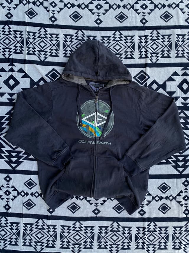 Ocean & Earth เสื้อฮู้ดสำหรับเล่นเซิร์ฟแบบซิปเต็มตัว - สีดำ/เทา