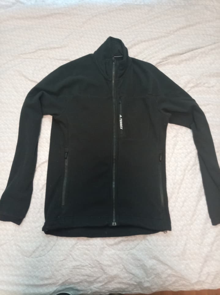 เสื้อแจ็คเก็ต Adidas Terrex Tivid Fleece