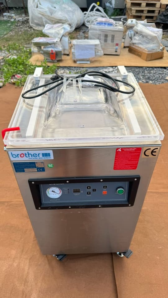 เครื่องซีลสูญญากาศฝาบนแบบล้อเลื่อน VM 500 E/B (BROTHER)