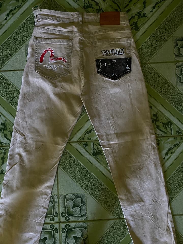 Длинные джинсы EVISU
