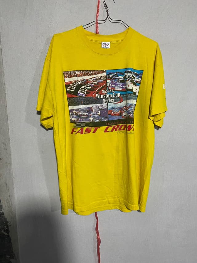 Винтажная жёлтая футболка NASCAR