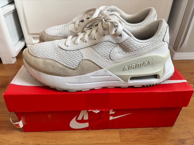 Кроссовки Nike Air Max SYSTM