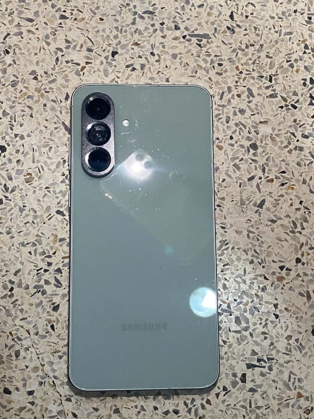 Samsung A56 5G, устройство с обходом блокировки, сброс невозможен, работает нормально