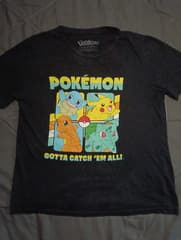 Футболка с принтом Pokémon и маркировкой на вороте, б/у - image blurred placeholder