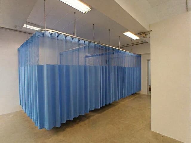 Комплект сетчатой занавески для разделения кровати + готовая изогнутая L-образная направляющая