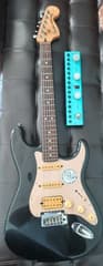 Squier Stratocaster + TankG + усилитель 40 Вт + мягкий чехол - image blurred placeholder